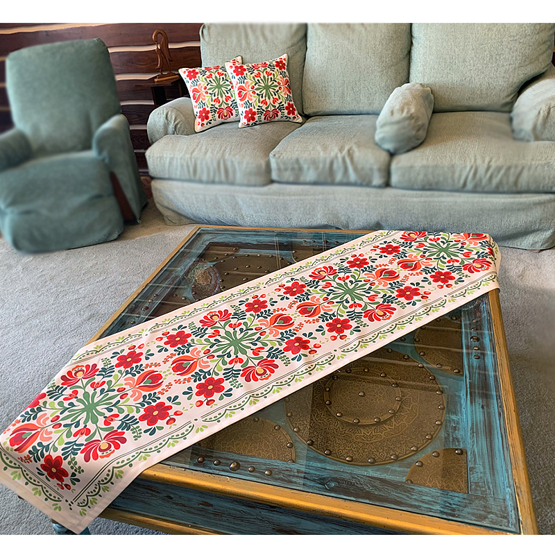 Folk table Runner